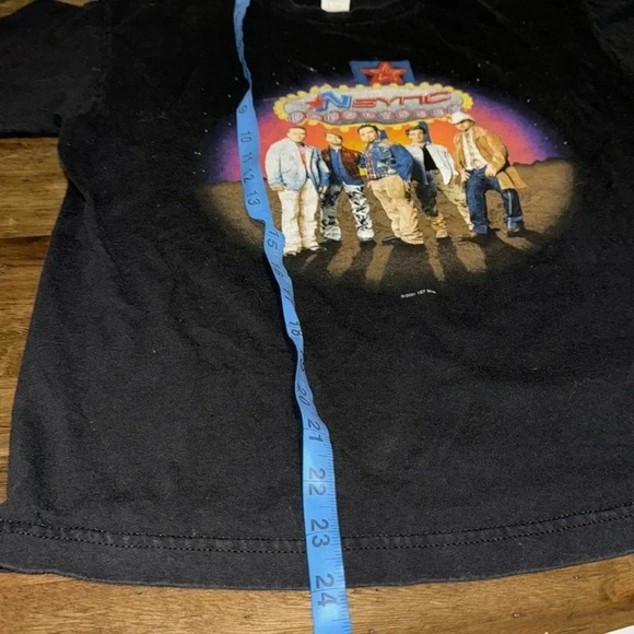 Y2K VTG 2001 NSync Boy Band Concert Pop Odyssey Winterland Graphic T-Shirt - Picture 8 of 10